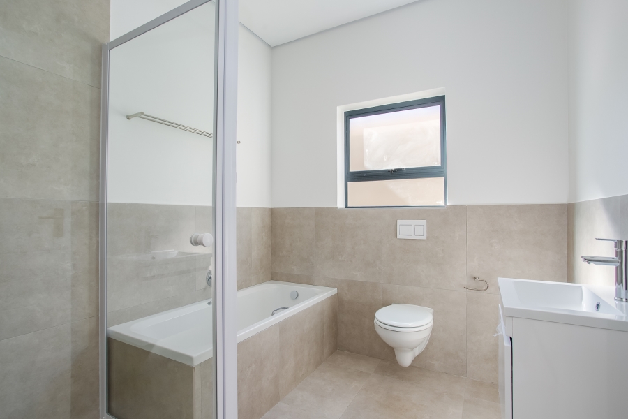2 Bedroom Property for Sale in Honeydew Country Estate Western Cape